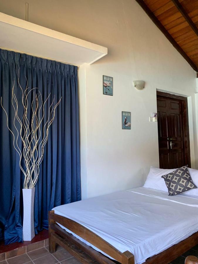 Airy Dale Villa And Guesthouse Ambalangoda  Exterior foto